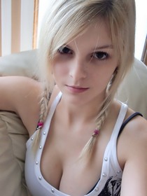 Amateur college girl in